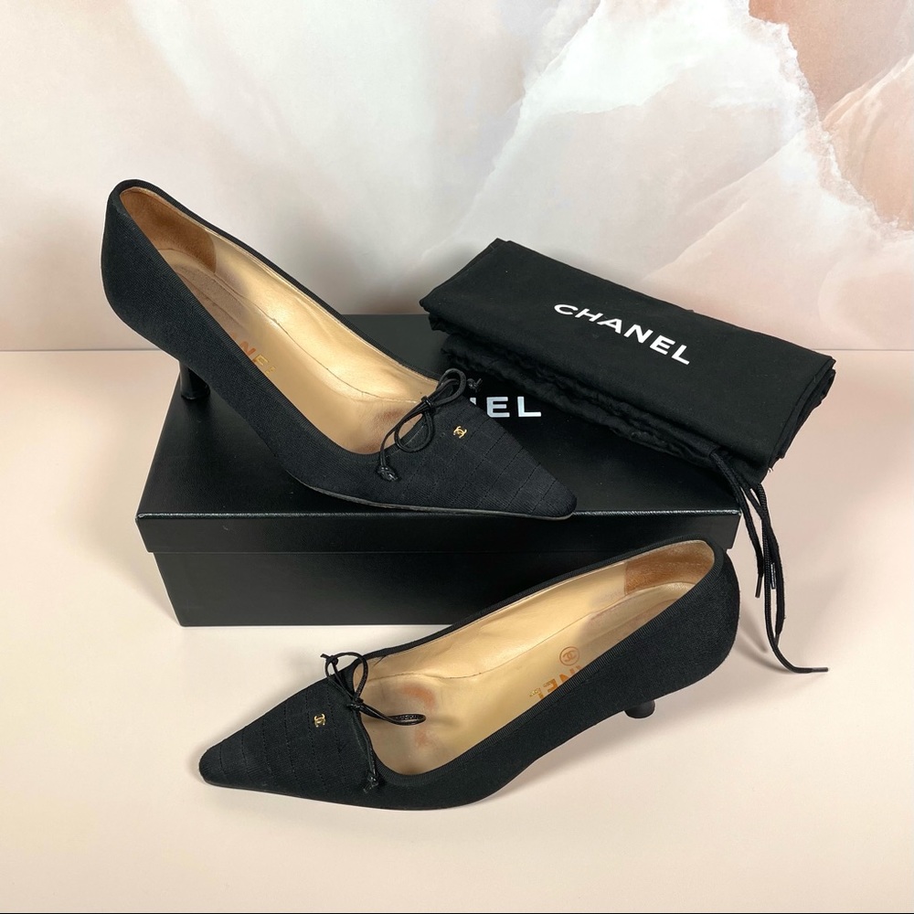 VINTAGE CHANEL Pointed Kitten Heels, Black GUC
